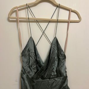 Game and partner’s beautiful green formal size 4. New with tags